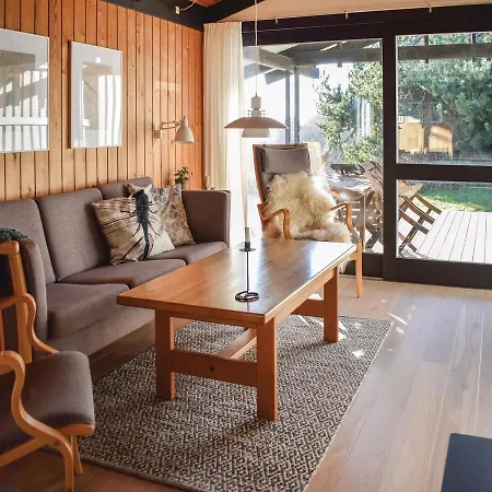 Vakantiehuis Four-bedroom Holiday In Knebel