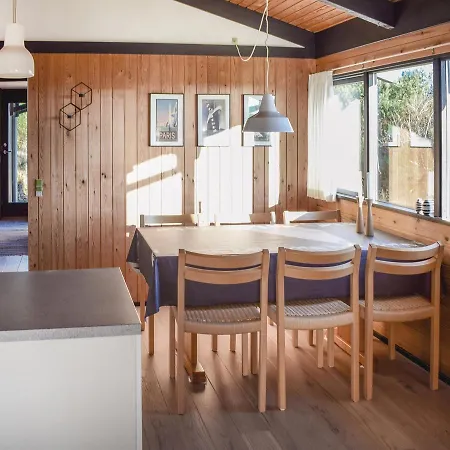 Four-bedroom Holiday In * Knebel