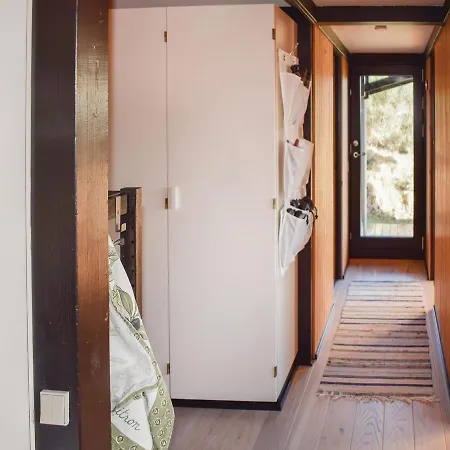 Vakantiehuis Four-bedroom Holiday In *